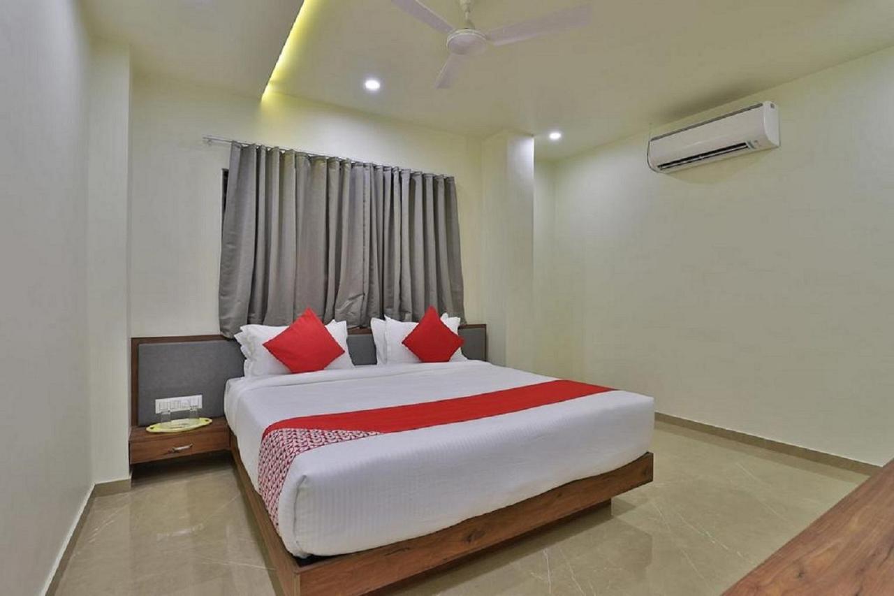 Hotel Kuber Dwārka المظهر الخارجي الصورة