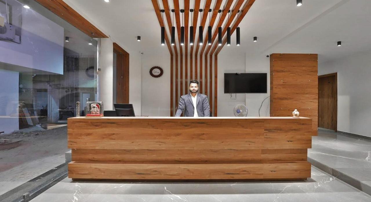 Hotel Kuber Dwārka المظهر الخارجي الصورة