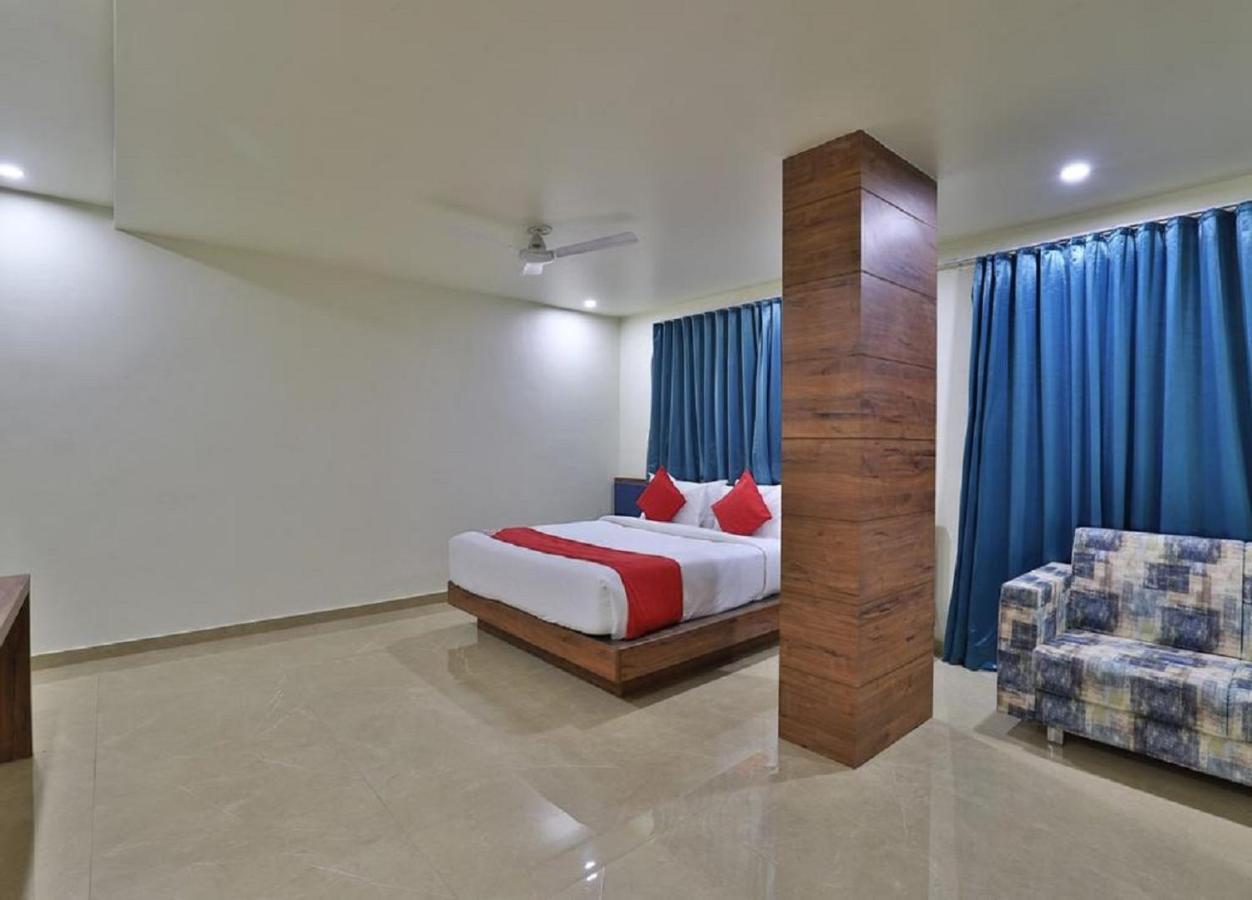 Hotel Kuber Dwārka المظهر الخارجي الصورة